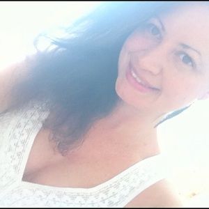 Meet your Posher, Bia